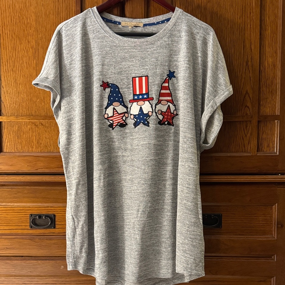 NWT My Danielle Patriotic Gnome Knit Tee USA America Holiday Cracker Barrel